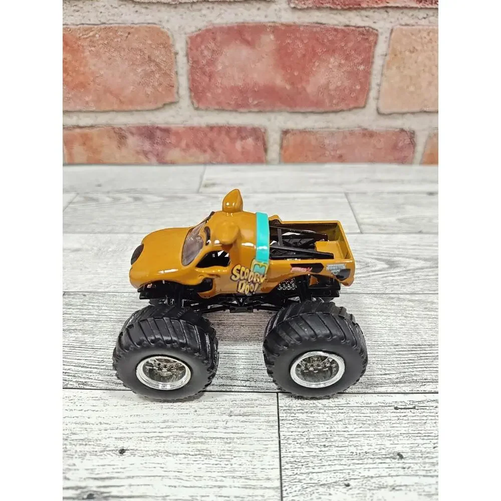 Hot Wheels Monster Jam Lot Scooby-Doo & Zombie Trucks Mattel 1:64